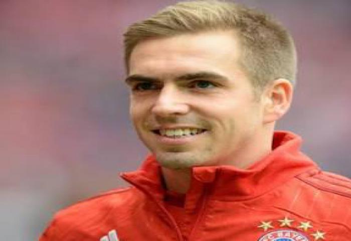 Lahm Dianugerahi Kapten Kehormatan